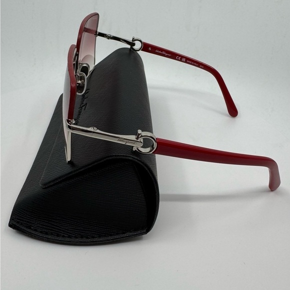 NEW! Salvatore Ferragamo Sunglasses Silver Frame /Red Pink Gradient Rectangle main image 6